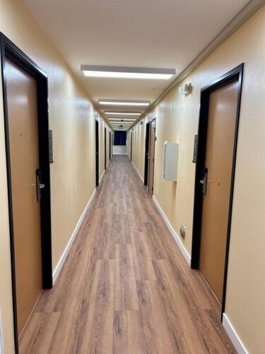 Star Inn Hotel Maywood Extérieur photo